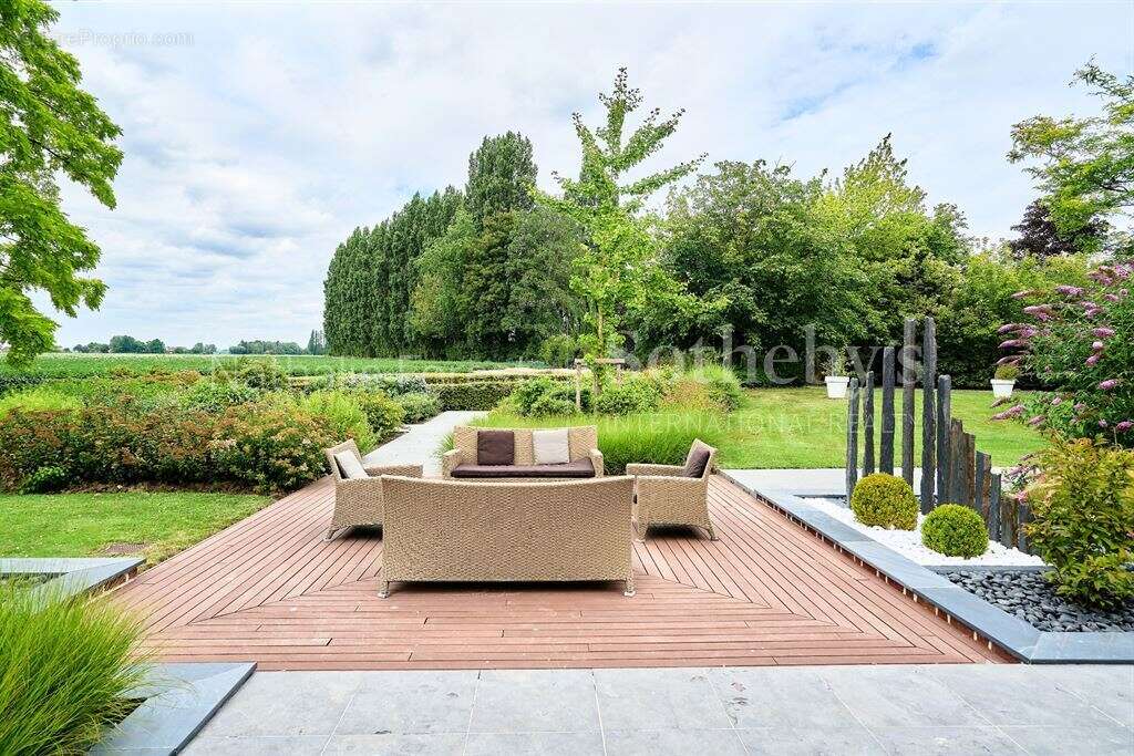 Maison à RADINGHEM-EN-WEPPES