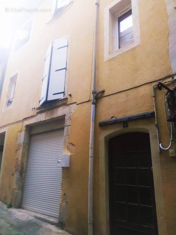 Appartement à BAGNOLS-SUR-CEZE