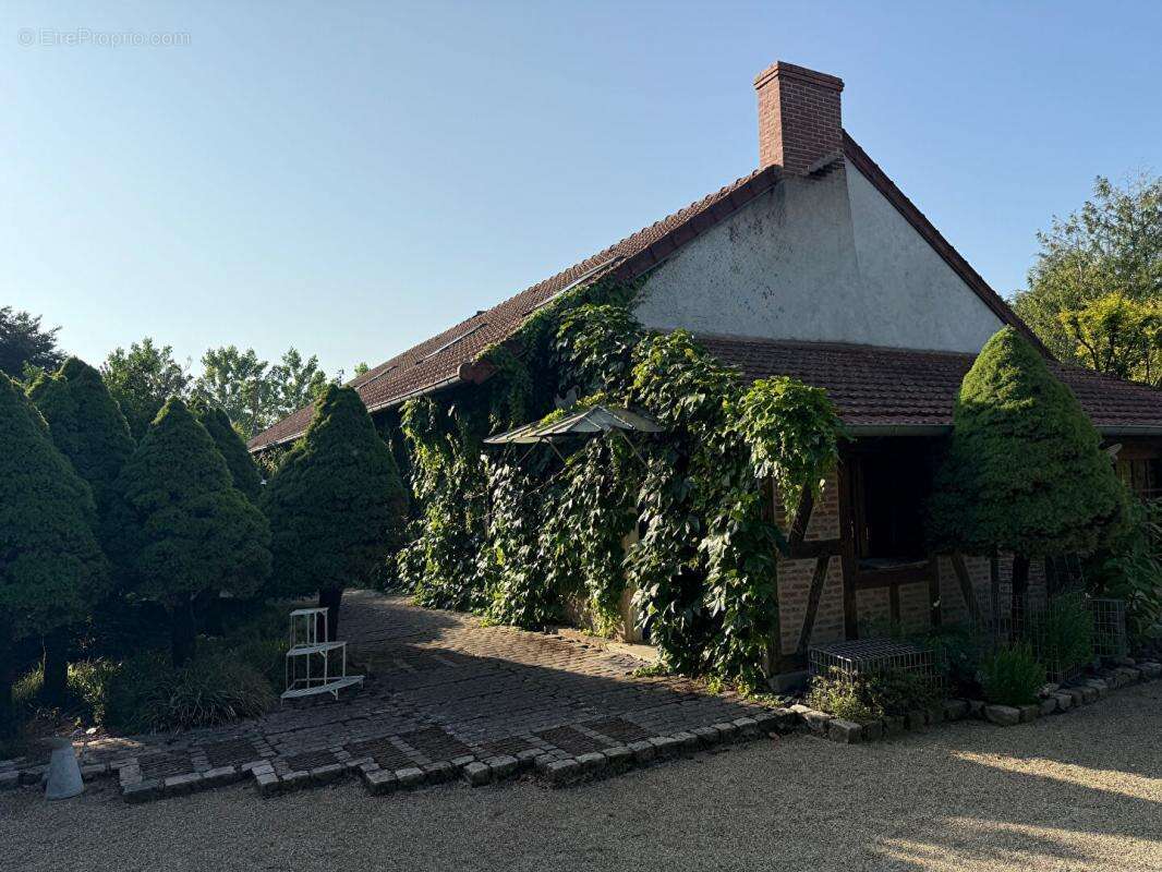 Maison à SAINT-MARCEL