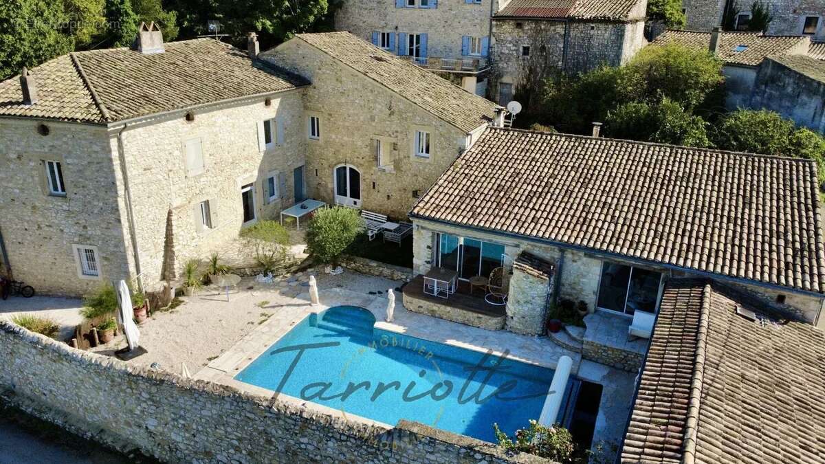 Maison à MONTELIMAR