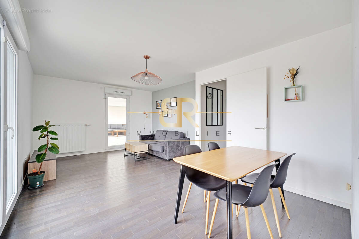 Vue sur la seine / traversant / lumineux / 2 places de parking/ terrasse / balcon - photo 2