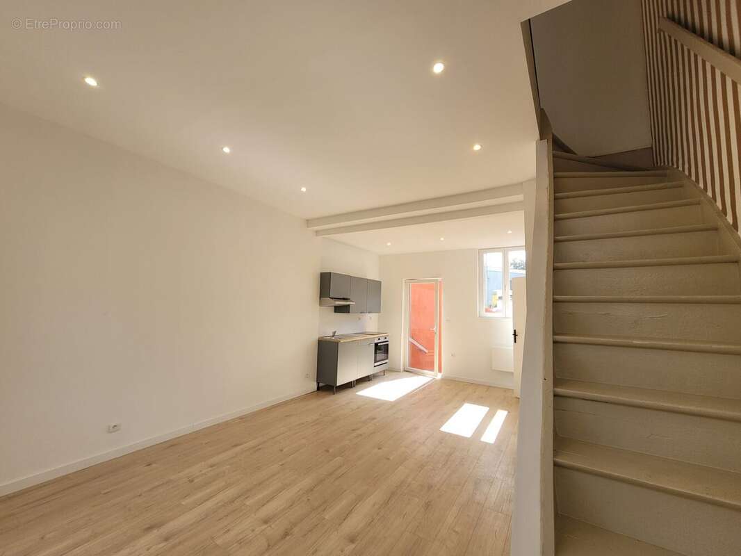 Maison 48 m² à Sains-Du-Nord  - photo 4