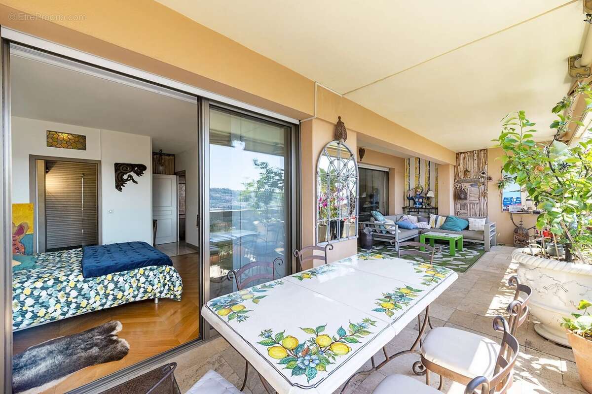 Appartement à NICE