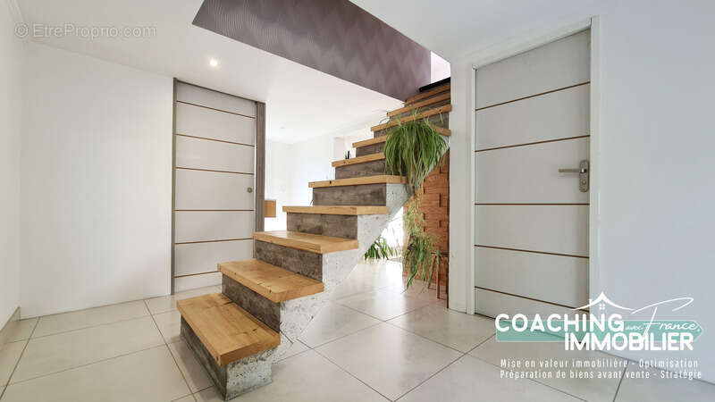 Maison rénovée mitoyenne sur 2 niveaux - photo 7