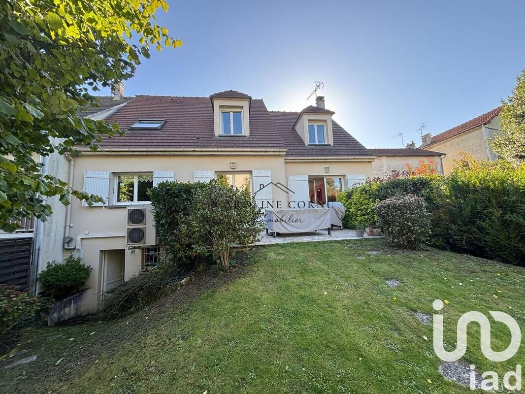 Photo 1 - Maison à VILLIERS-SUR-MARNE
