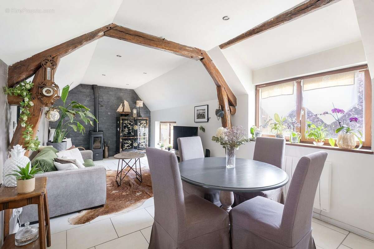 Maison à BRUYERES-LE-CHATEL