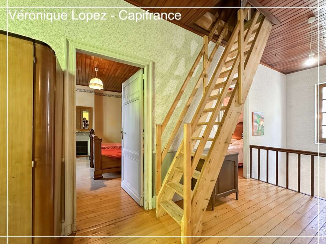 Agen, à seulement 6kms, authentique maison en pierre de 203m² avec grand terrain, garage et cave - photo 18