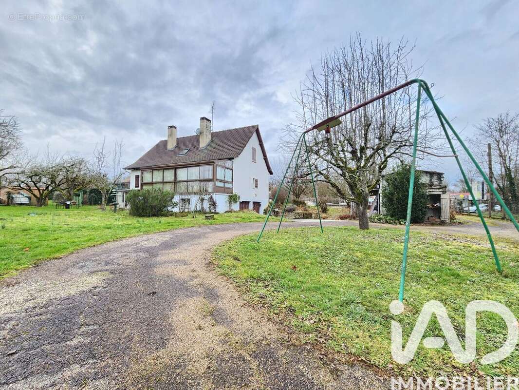Photo 2 - Maison à ERVY-LE-CHATEL