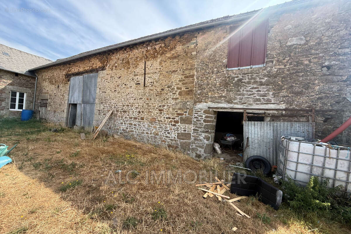 Maison 69 m² à Moulins-Le-Carbonnel  - photo 9