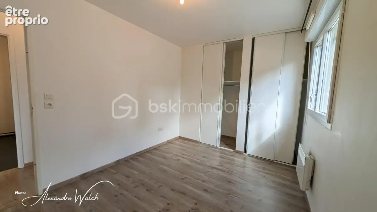 T3 de 60 m² – Balcon – Box fermé + parking – Tram, écoles et commerces à 300 m - photo 6