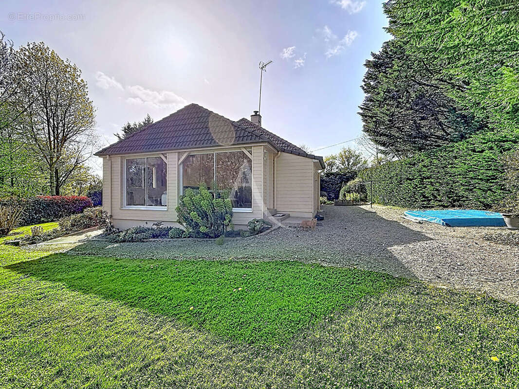 Maison à MAISONCELLES-DU-MAINE