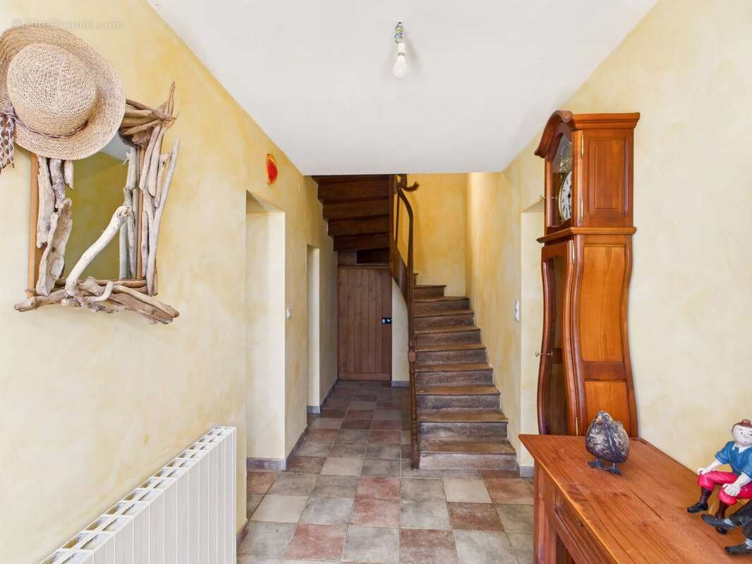 Maison à PIEGUT-PLUVIERS