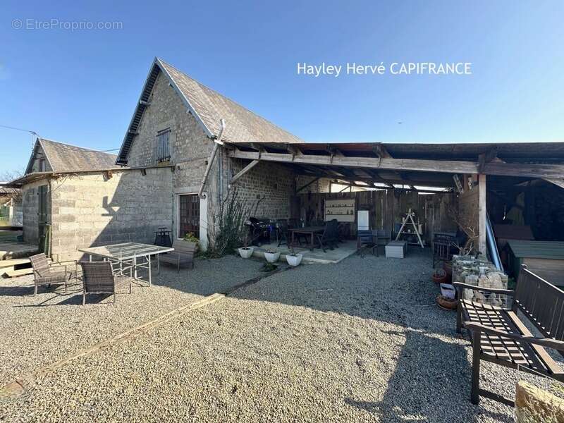 Propriété À VENDRE avec maison et gîte indépendant, dépendances et terrain de 5 000 m² – Mortain LE NEUFBOURG (50) - Mortain - photo 20