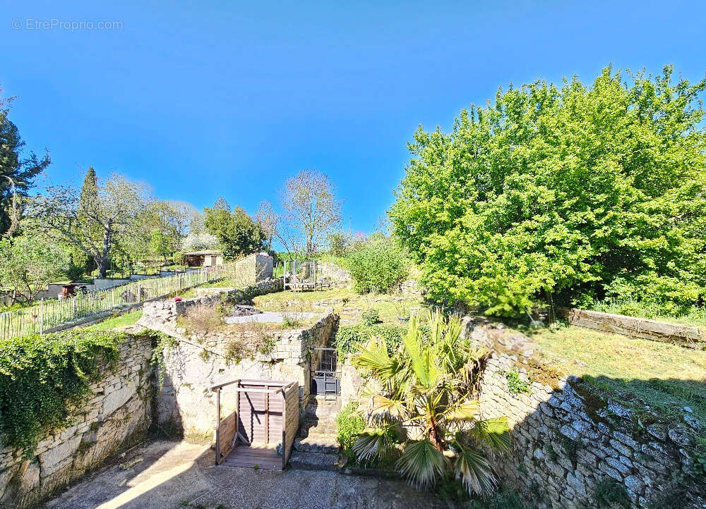 Maison à MOUTHIERS-SUR-BOEME