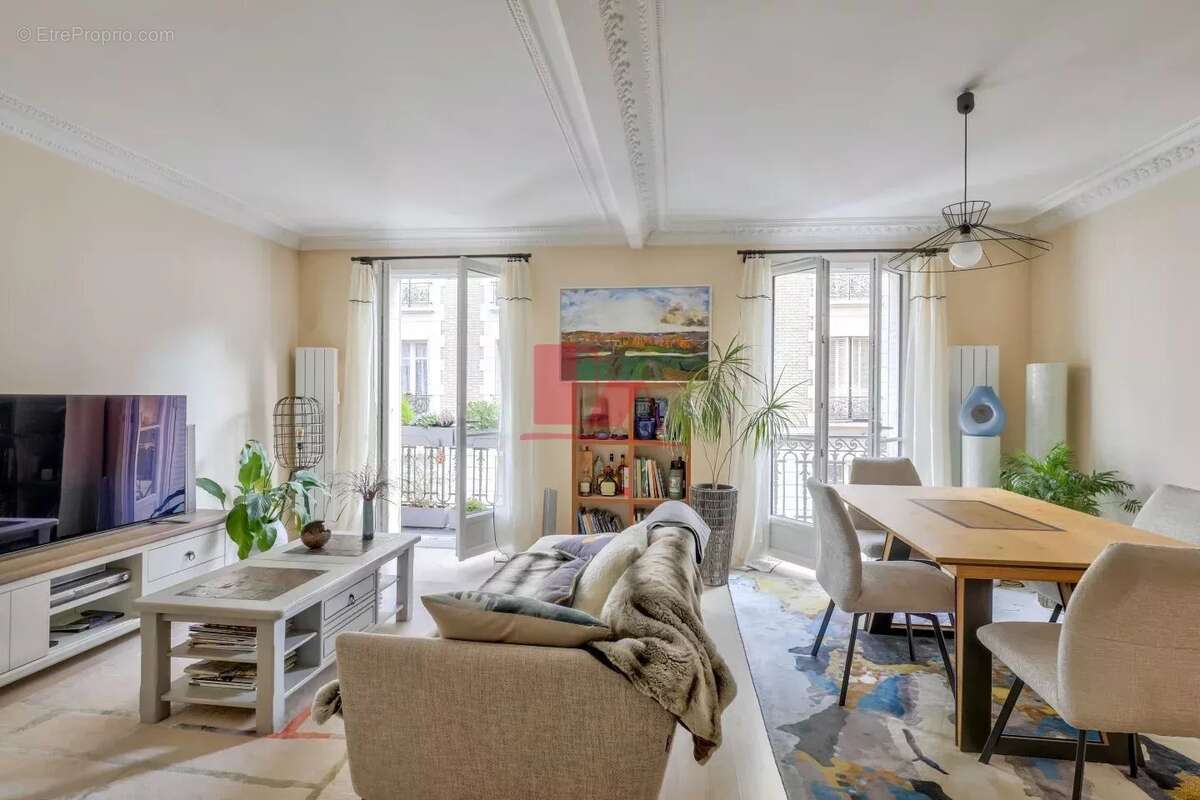 Appartement à ISSY-LES-MOULINEAUX