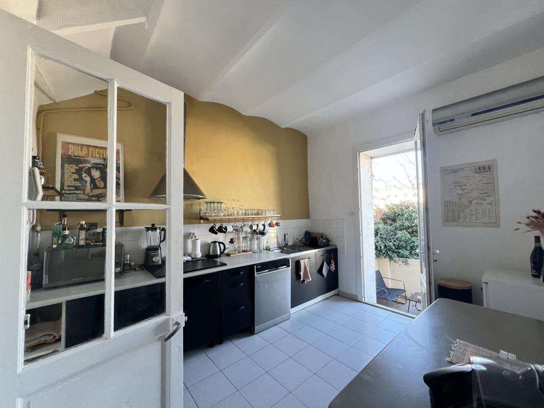 Appartement à MARSEILLE-7E