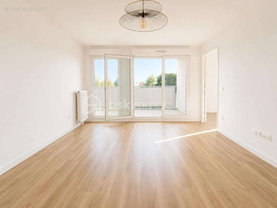 Appartement 4 pieces 88m2 avec 3 chambres & balcon - photo 2