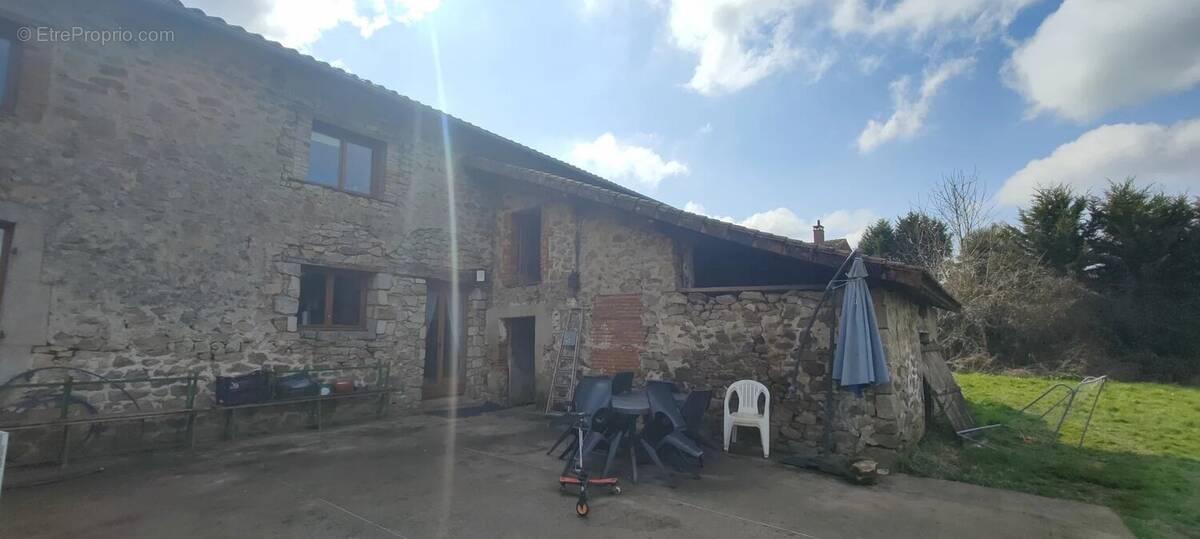 Maison à SAINT-AUVENT