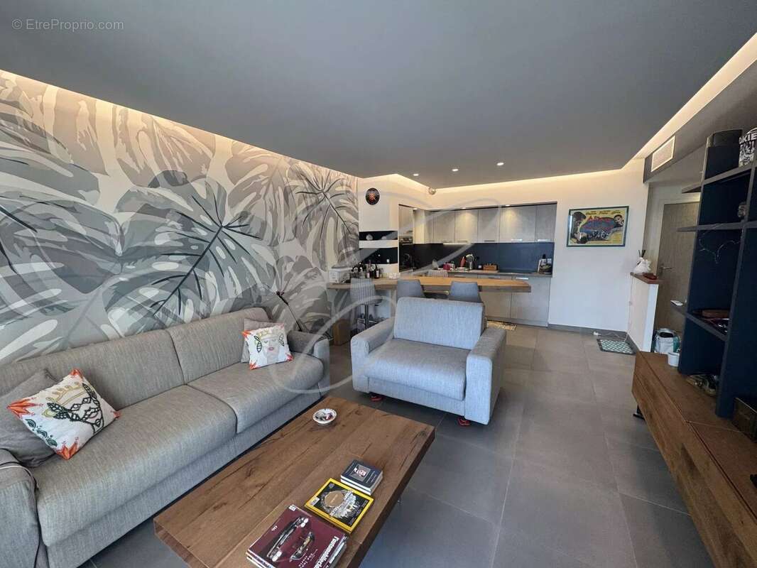 Appartement à BEAUSOLEIL