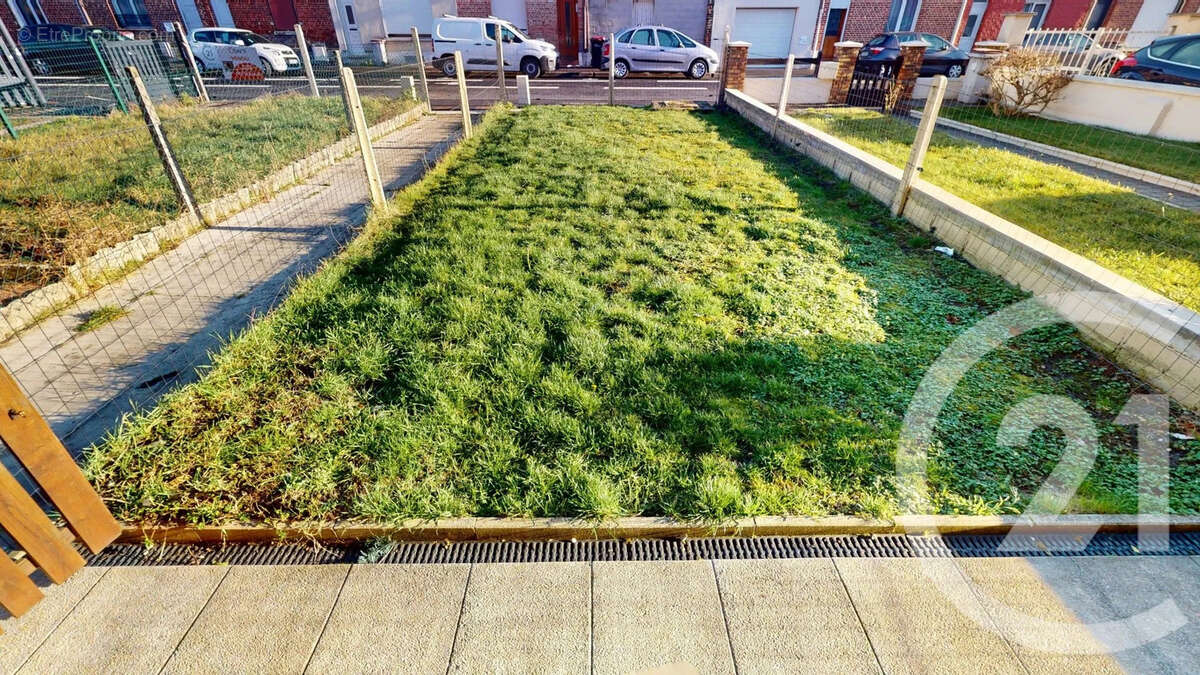 Maison à SAINT-QUENTIN