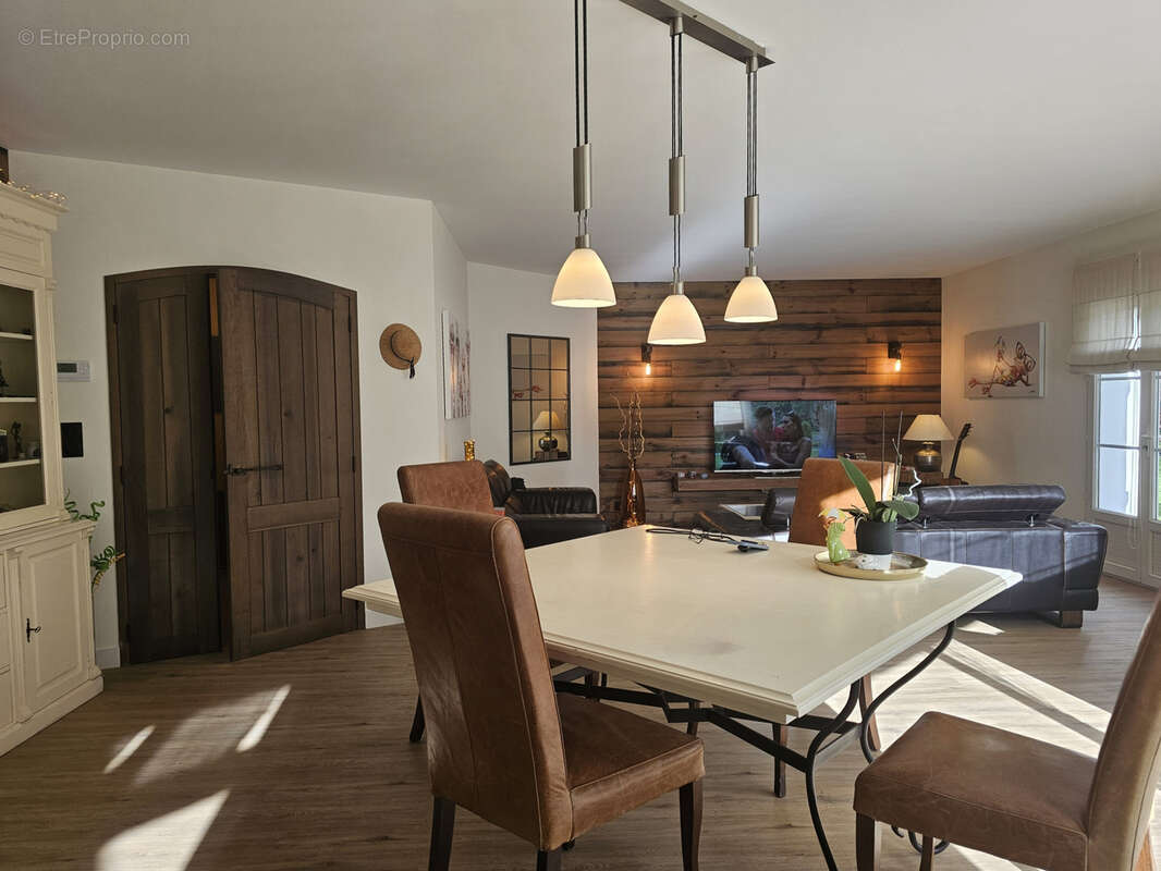 Maison à LANDERONDE