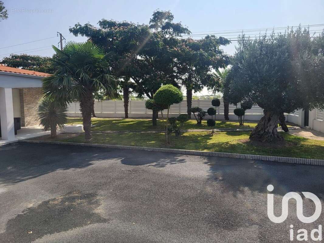 Photo 3 - Maison à SAINT-JULIEN-DE-CONCELLES