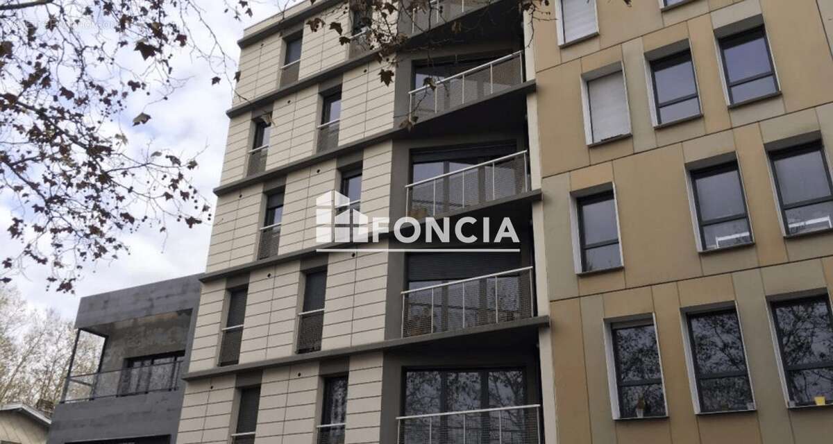 T2 de 49 m² avec loggia, parking et ascenseur – Quartier Ornano / Gaviniès - photo 6