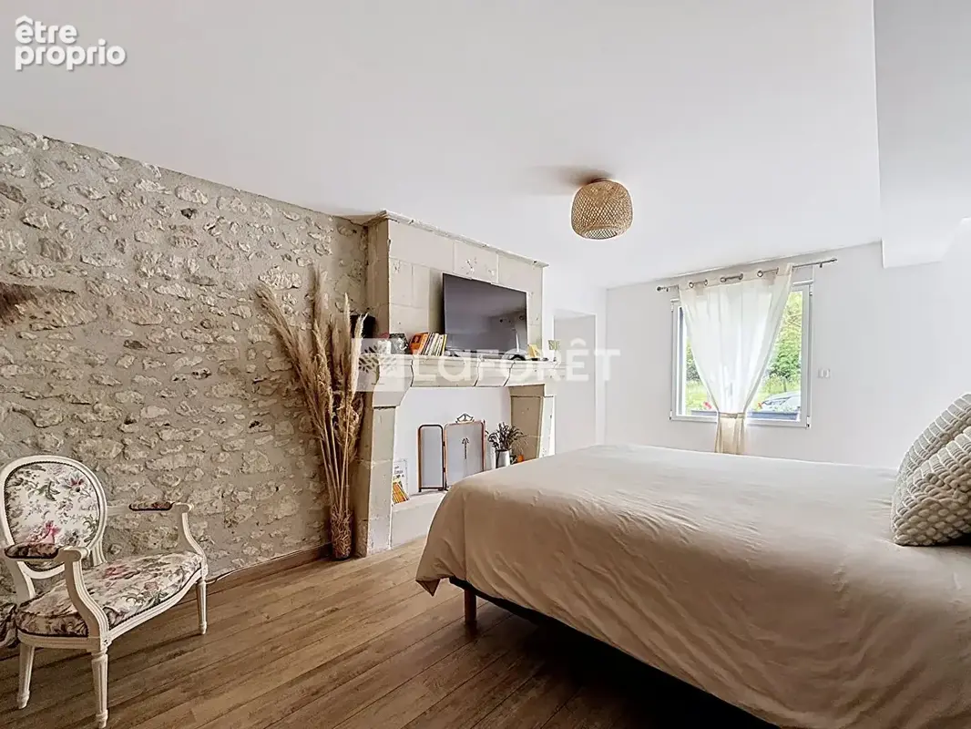 Maison Saint Macaire Du Bois  4 Ch - photo 7