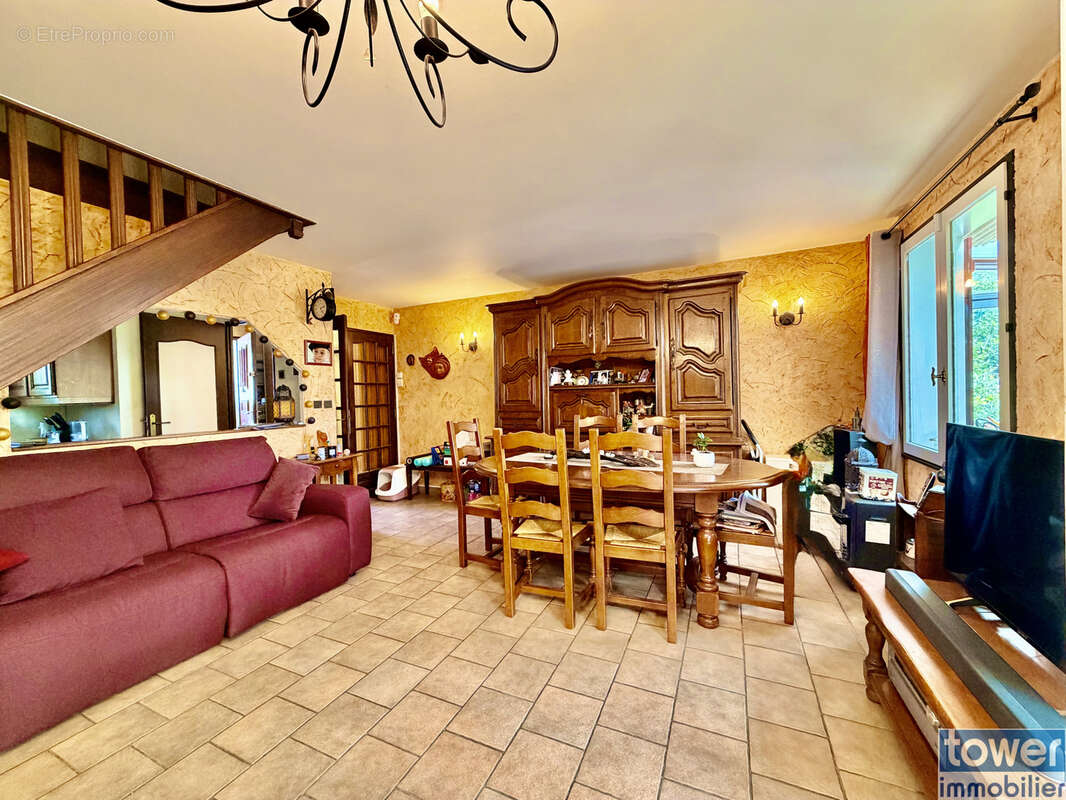 Maison à GONESSE