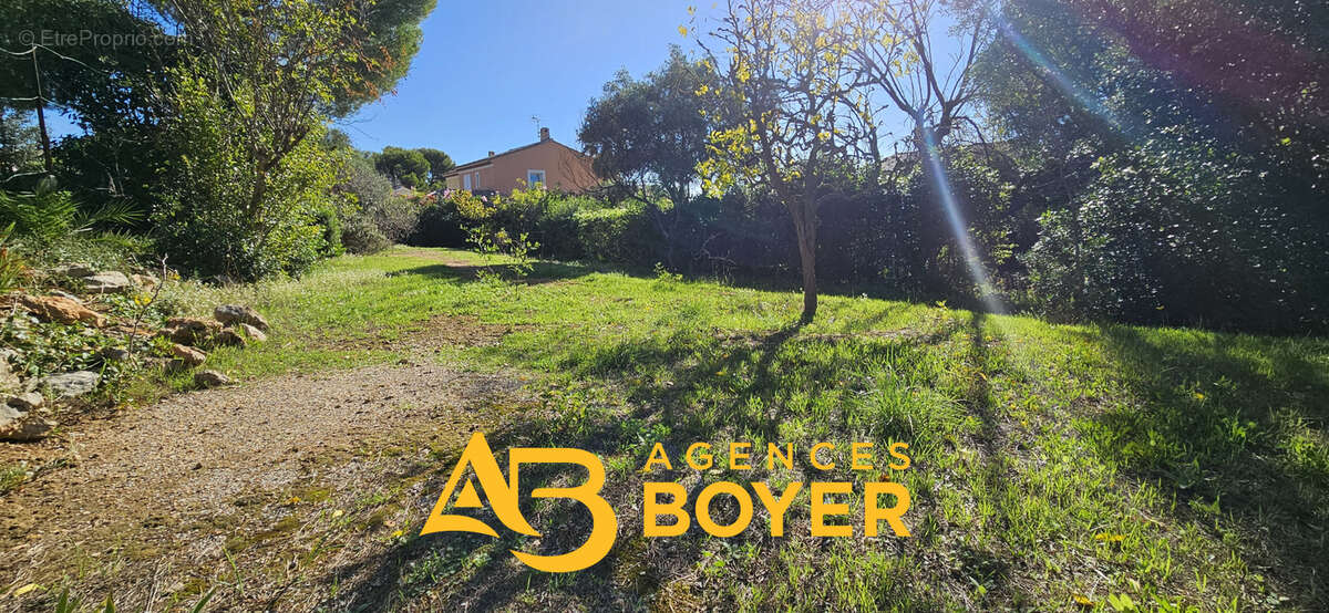 Terrain à BANDOL