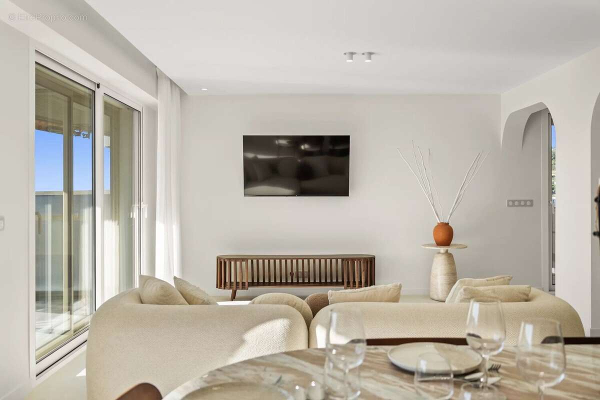 Appartement à LE CANNET