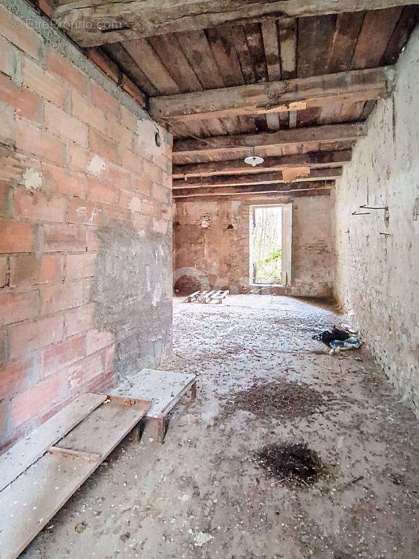 Maison à DOULEVANT-LE-CHATEAU