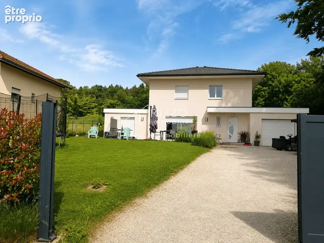 CHAVANNAZ   Maison familiale récente de 136 m2 avec jardin de 1 200 m2, vue dégagée et environnement privilégi - photo 2