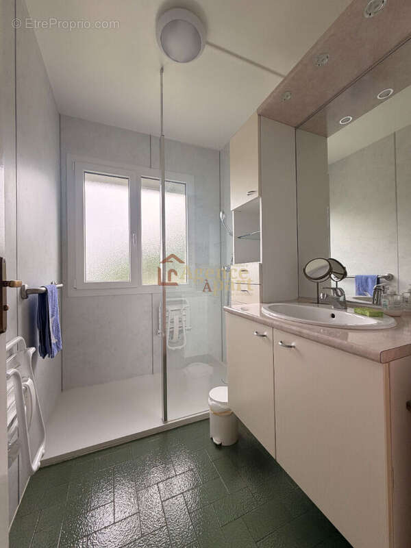 Jolie maison Ifs bourg viable de plain-pied - photo 7