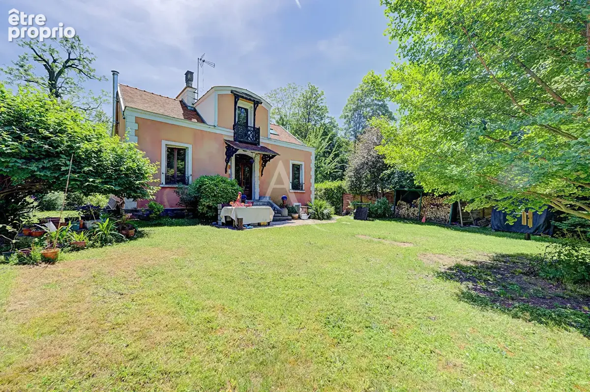 Photo Maison à Nogent-Sur-Marne au prix de 925 000€