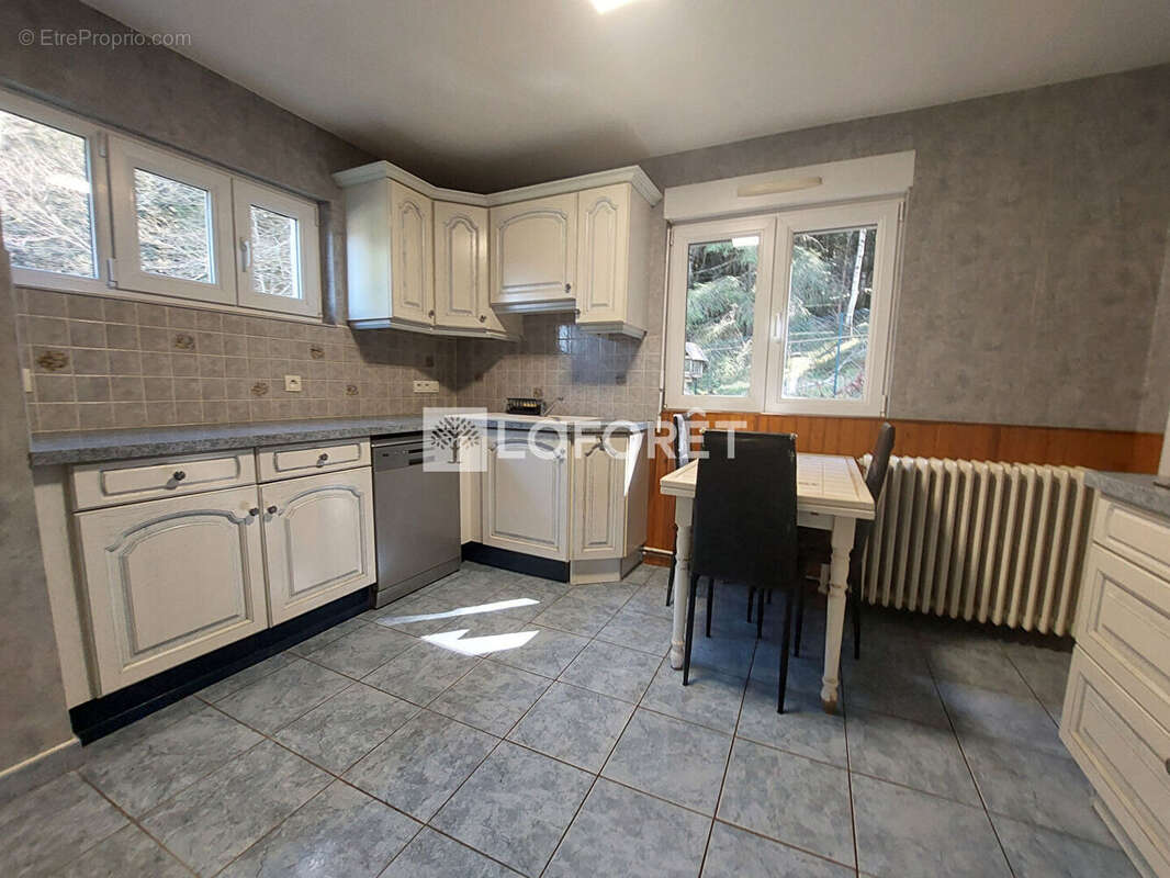 Maison à BOIS-DE-CHAMP