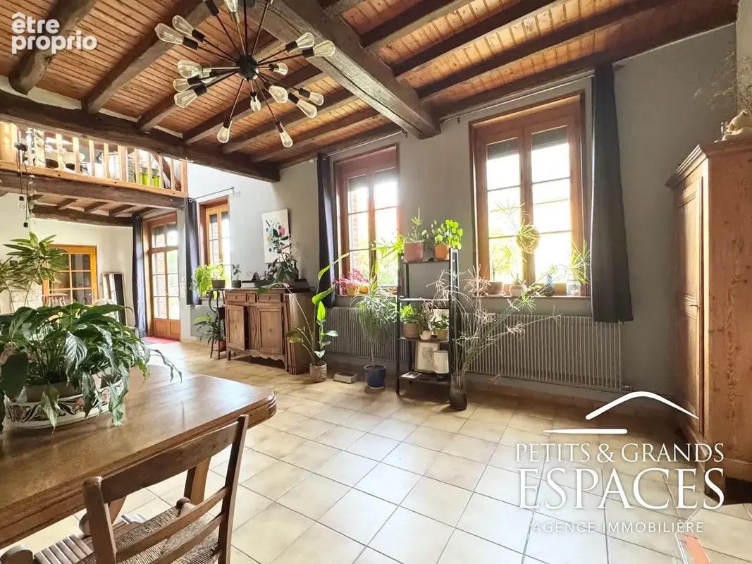 Neuville-en Avesnois - Maison de type longère 152 m2 avec terrain de 2320 m2 - photo 5
