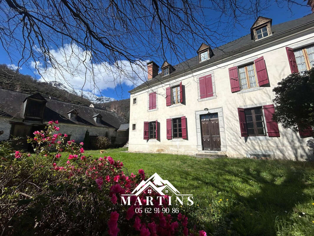 Vallée des Gaves - Maison Bigourdane et grange sur 1400m2 de terrain. - photo 6