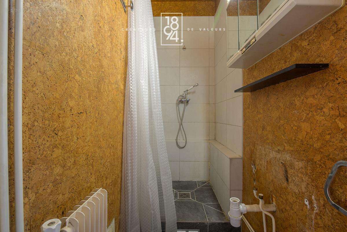 Appartement à MARSEILLE-9E