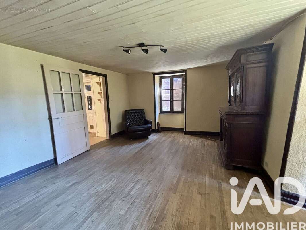 Maison 85 m² à Saint-Hilaire-Peyroux  - photo 9