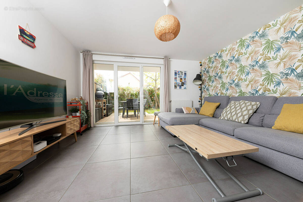 Appartement à BROU-SUR-CHANTEREINE