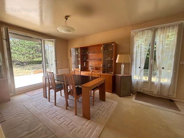 Maison 162 m² à Ozoir-La-Ferriere  - photo 4