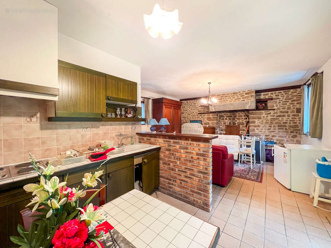 Athis de l'Orne - Maison en pierre avec gîte - photo 12