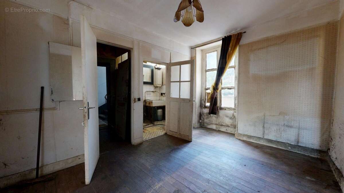 Appartement à CLICHY