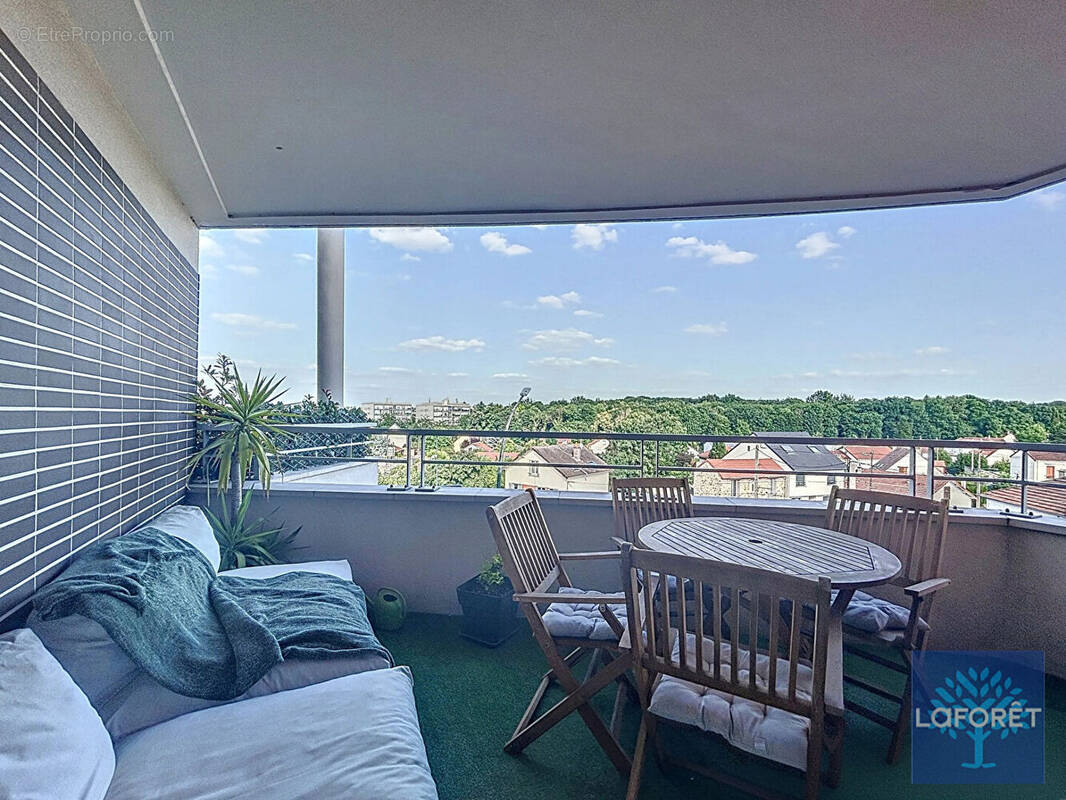 Appartement à VIGNEUX-SUR-SEINE