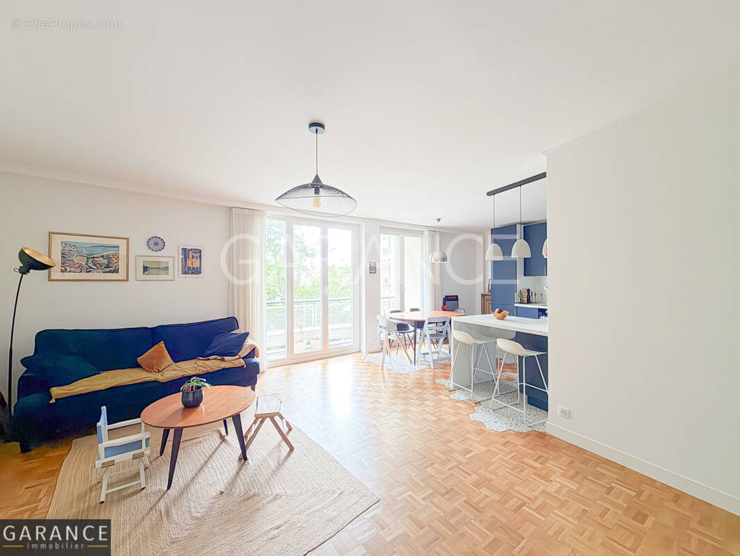 Appartement à PARIS-12E