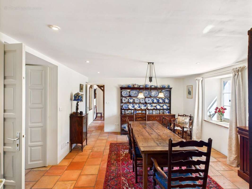 Maison à CASTELNAU-DE-MONTMIRAL