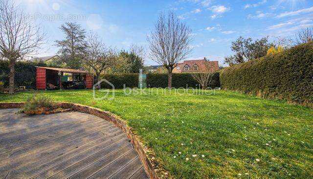 Maison à OLLAINVILLE