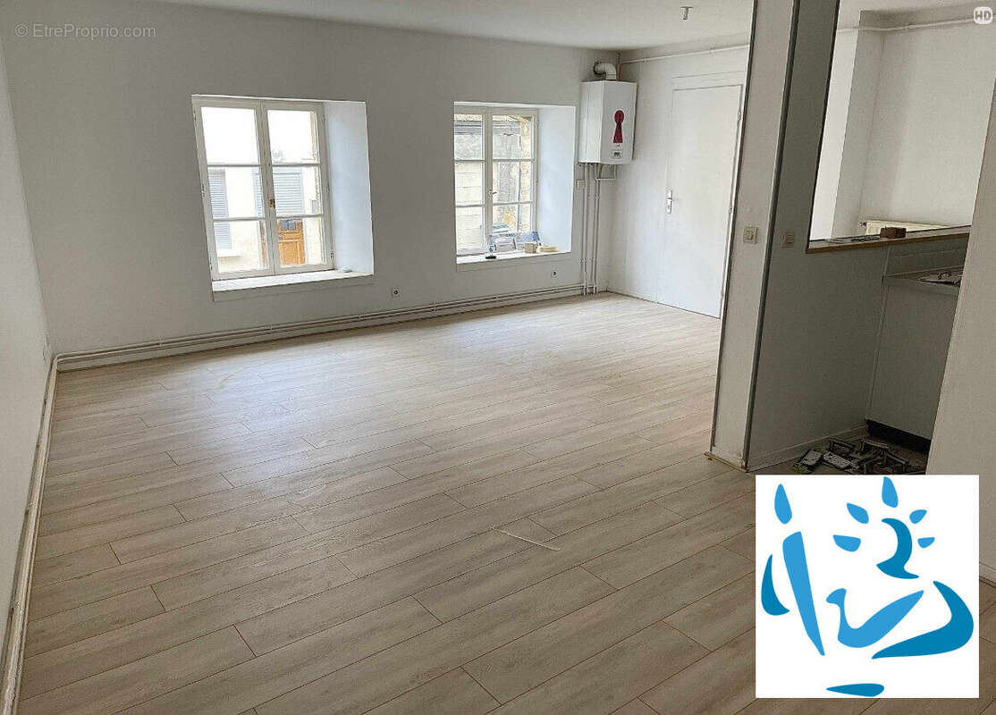 Appartement 463 m² à Mouzon  - photo 5