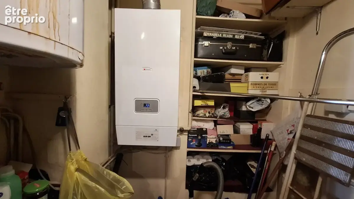 Vente à Vichy appartement 4 pièces de 113m² au 1er étage d'une résidence très recherchée avec ascenseur. - photo 13